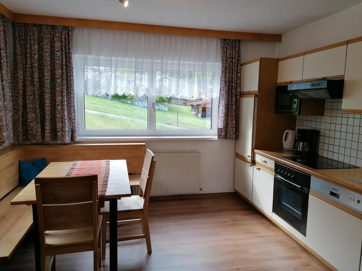 פנדלס Appartements Rosmarie מראה חיצוני תמונה