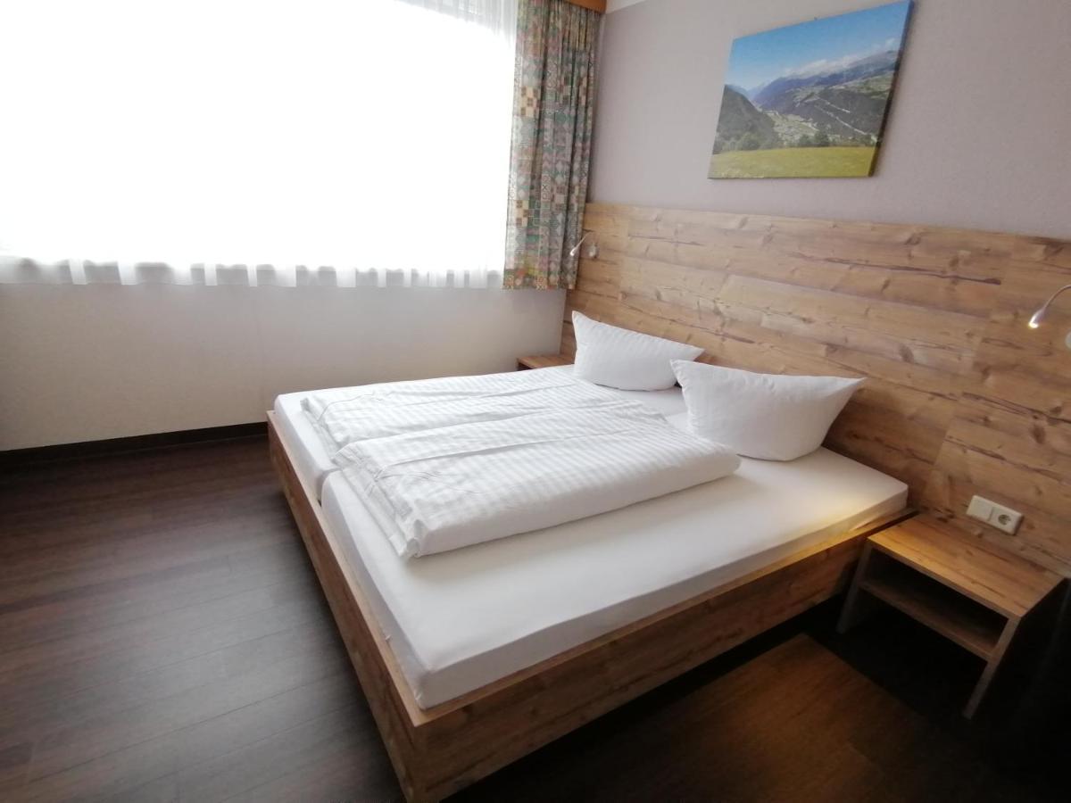 פנדלס Appartements Rosmarie מראה חיצוני תמונה