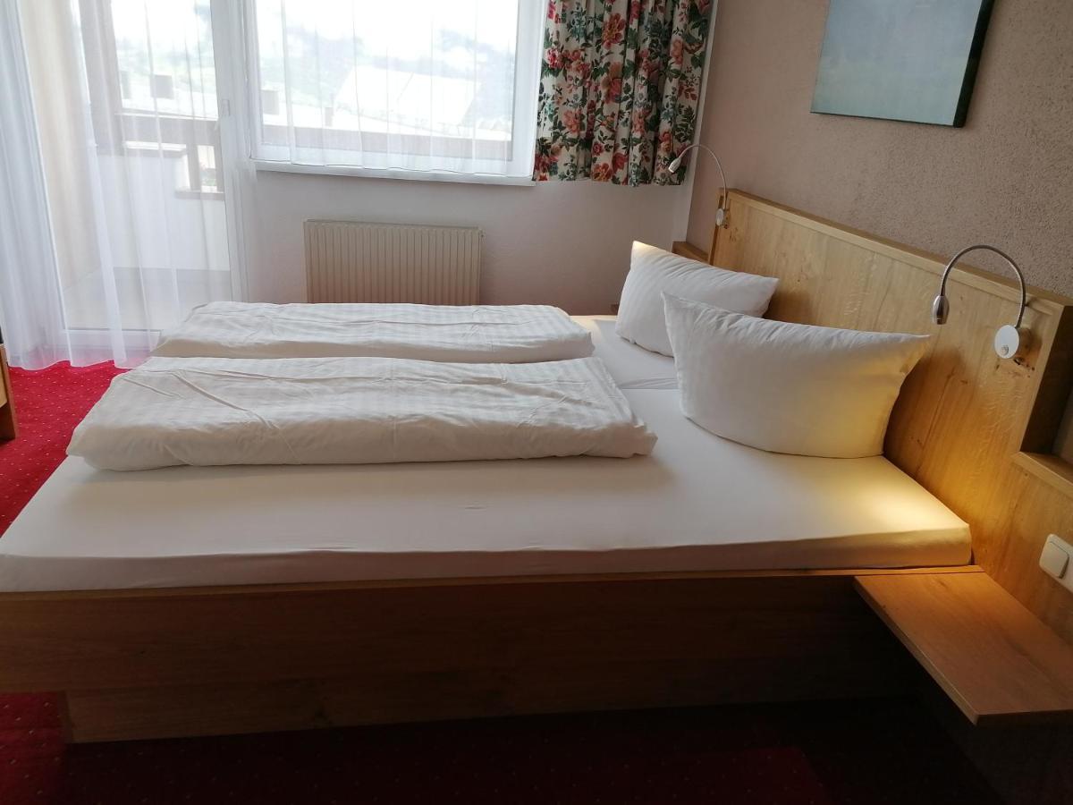 פנדלס Appartements Rosmarie מראה חיצוני תמונה